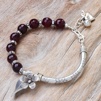 Quartz beaded bracelet, 'Forest Velvet' - Floral Purple Quartz Beaded Bracelet from Thailand
