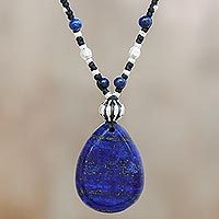 Lapis lazuli beaded pendant necklace,