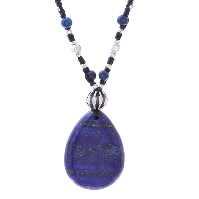 Lapislazuli-Perlen-Anhänger-Halskette, 'Deep Blue Charm'. - Lapislazuli-Perlenanhänger-Halskette aus Thailand