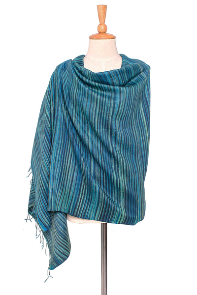 Mantón de mezcla de seda y algodón, 'Gorgeous Stripes in Light Blue' - Mantón de mezcla de seda y algodón a rayas en azul claro