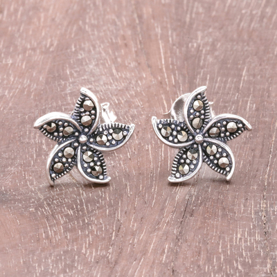 Sterling silver stud earrings, 'Glittering Flowers' - Floral Sterling Silver Stud Earrings Crafted in Thailand