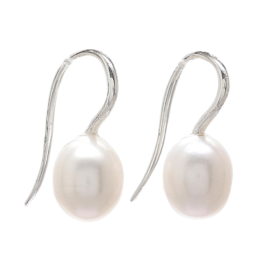 Cultured pearl drop earrings, 'Beauty Glow' - Glowing Cultured Pearl Drop Earrings from Thailand