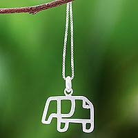 Collar colgante de plata de ley, 'Elephant Gleam' - Collar colgante geométrico de elefante de plata de ley