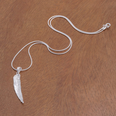 Halskette mit Anhänger aus Sterlingsilber - Blattförmige, abstrakte Halskette mit Anhänger aus Sterlingsilber