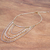 Halskette mit Mondsteinperlen und Goldakzenten - Goldakzentierte Mondstein-Perlenkette aus Thailand