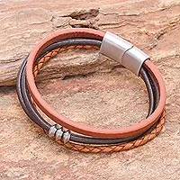 Pulsera de cordón de cuero, 'Free Spirited in Brown' - Pulsera de cordón de cuero en marrón de Tailandia