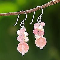 Pendientes colgantes con cuentas de cuarzo y perlas cultivadas - Aretes colgantes con cuentas de cuarzo rosa y perlas cultivadas