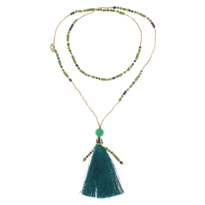 Halskette mit Perlenanhänger - Böhmische Halskette mit Perlenanhänger und mehreren Edelsteinen