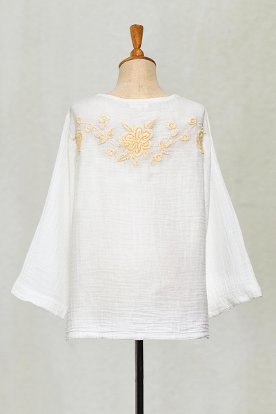 Blusa de algodón - Blusa de algodón con bordado floral en blanco frío de Tailandia