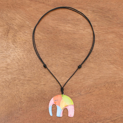 Collar colgante de cerámica - Collar con colgante de cerámica con elefante colorido de Tailandia