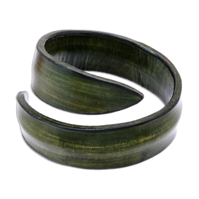 Leather wrap bracelet, 'Simple Caress in Green' - Modern Leather Wrap Bracelet in Green from Thailand