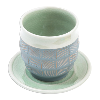 Taza y plato de cerámica Celadon - Taza y plato de cerámica Celadon en verde de Tailandia