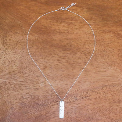 Collar colgante de plata esterlina - Collar con colgante de plata de ley con recortes en braille con temática de amor