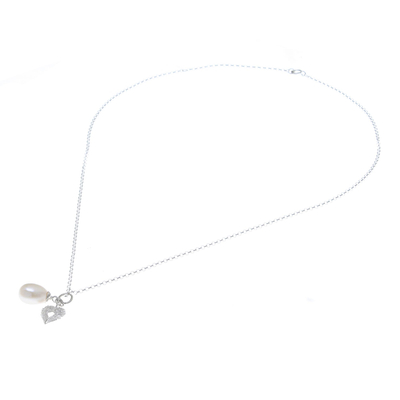Halskette mit Anhänger aus Zuchtperlen - Herzförmige Zuchtperlen-Anhänger-Halskette aus Thailand