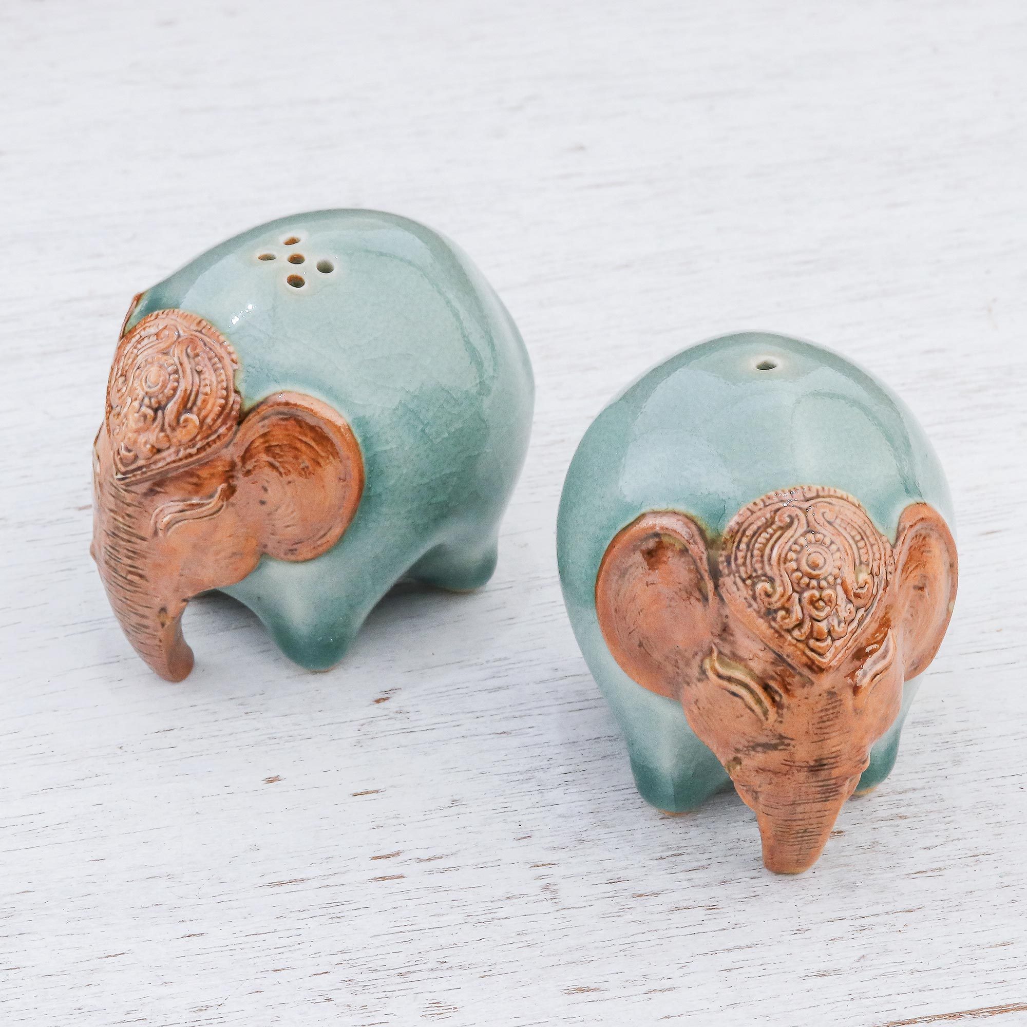 Celadon Ceramic Elephant Salt and Pepper Shakers (Pair) Round