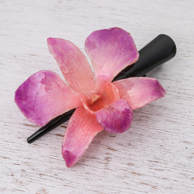 Natural orchid hair clip, 'Pale Fuchsia Orchid Love' - Natural Pale Fuchsia Thai Orchid Hair Clip