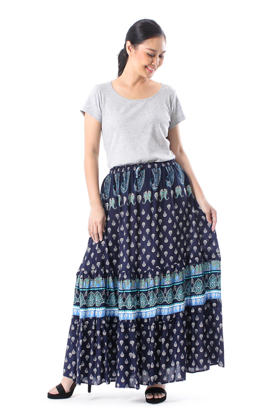 falda de rayón - Falda de rayón con motivo de cachemira índigo confeccionada en Tailandia