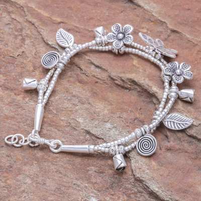 Silbernes Bettelarmband - Karen-Silberarmband mit zweisträngigen Perlen und Libellenanhängern