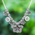 Halskette mit Anhänger aus silbernen Perlen - Hill Tribe Perlen-Silberblumen-Halskette
