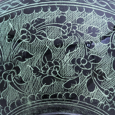 Dekorative Schale aus lackiertem Holz - Dekorative Schale aus schwarz-grün lackiertem Thai-Holz