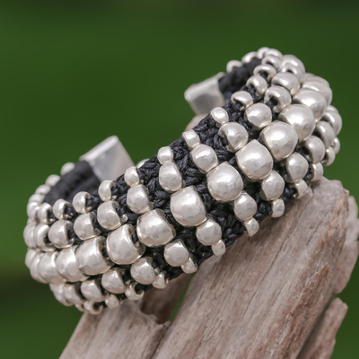 Armband aus silbernen Perlen - Schwarzes Kordelarmband mit 950er Silberperlen