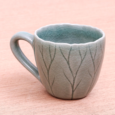 Celadon-Keramikbecher - Handgefertigte Tasse aus Celadon-Keramik aus Thailand
