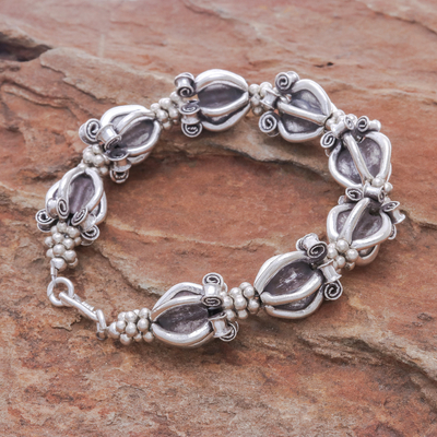 Silbernes Perlenarmband - Verziertes Perlenarmband im Bergstamm-Stil aus 950er Silber