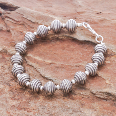 Silberperlenarmband, „Karen Whorl“ – Spiralperlenarmband aus 950er Silber