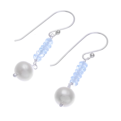Pendientes colgantes de topacio azul y perlas cultivadas - Aretes colgantes de topacio azul y perlas cultivadas