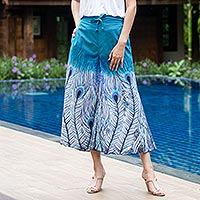 Pantalón cropped de algodón de pernera ancha - Pantalones cortos de algodón de pernera ancha con estampado de batik de pavo real