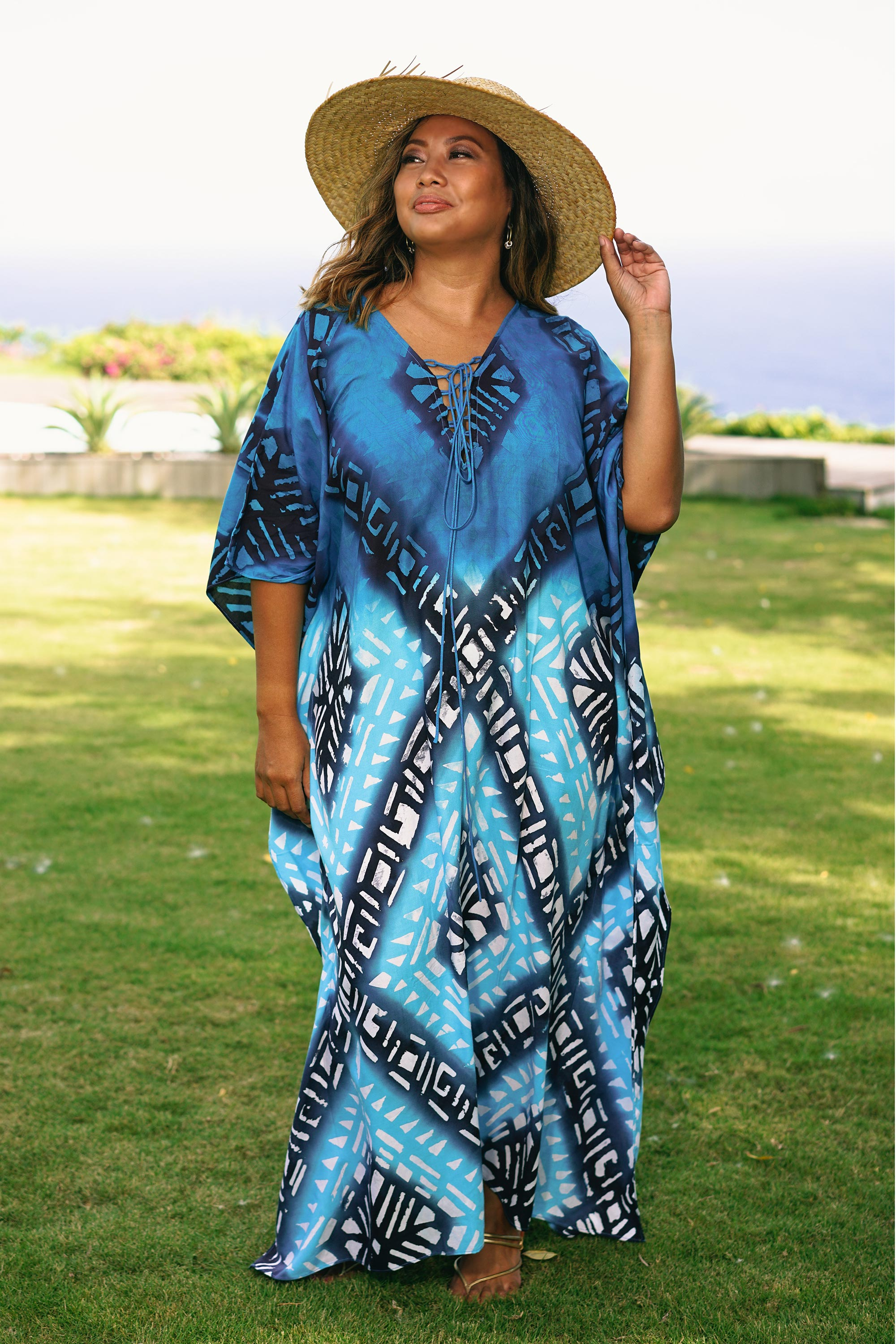 Ladies Kaftan/Poncho Beach wear one Size Tunic Top fits Large Plus Size Purple Abstract Pattern