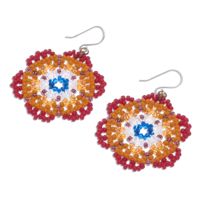 Perlenohrringe - Ohrringe mit roten und orangefarbenen Perlen und Blumen