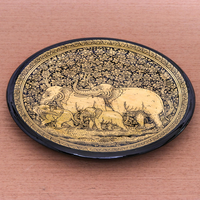 Dekorativer Teller aus lackiertem Holz - Handgefertigter thailändischer lackierter Holzteller mit Elefanten
