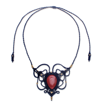 Jaspis-Makramee-Anhänger-Halskette - Verstellbare Halskette aus rotem Jaspis und Makramee