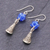 Silberne Ohrhänger, „Karen Sparkle in Azure“ – gestempelte Hill Tribe Silberohrringe mit blauen Perlen