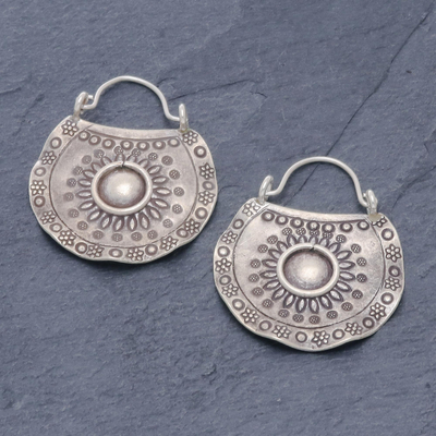 Silberne Creolen - Ohrringe aus 950er Silber mit Hill Tribe-Prägung