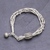 Charm-Armband aus silbernen Perlen - Silbernes Perlenarmband mit gestempeltem Anhänger aus Thailand