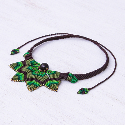 Halskette mit Granat-Makramee-Anhänger - Granat-Makramee-Anhänger-Halskette aus Thailand