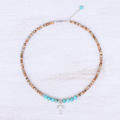 Halskette mit Perlenanhänger und mehreren Edelsteinen - Halskette mit Kreuzanhänger aus Perlen und mehreren Edelsteinen