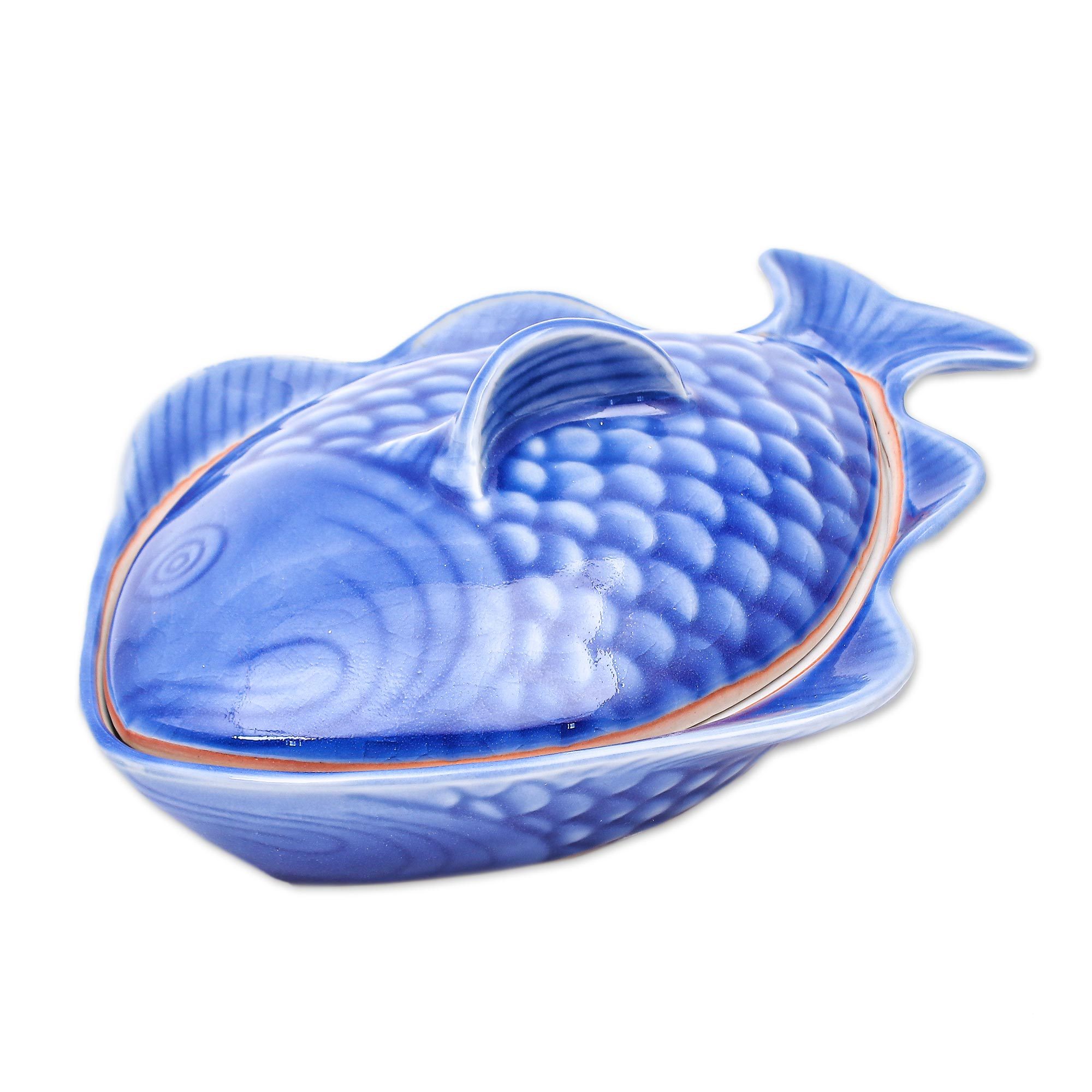 FoodSafe Celadon Ceramic Fish Shaped Bowl with Lid Fish Dish in Blue