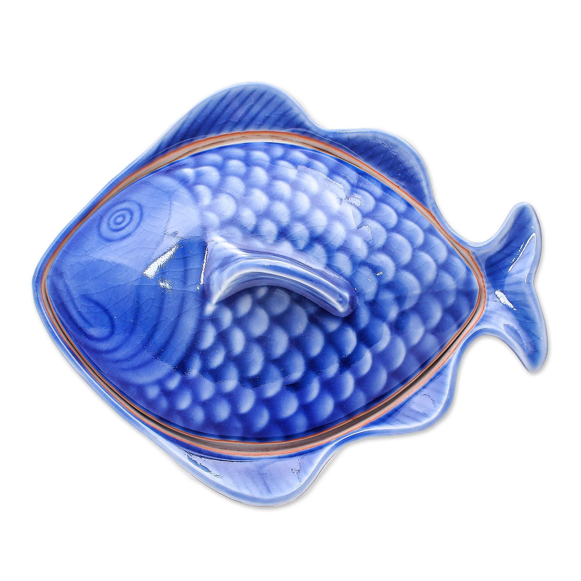 FoodSafe Celadon Ceramic Fish Shaped Bowl with Lid Fish Dish in Blue