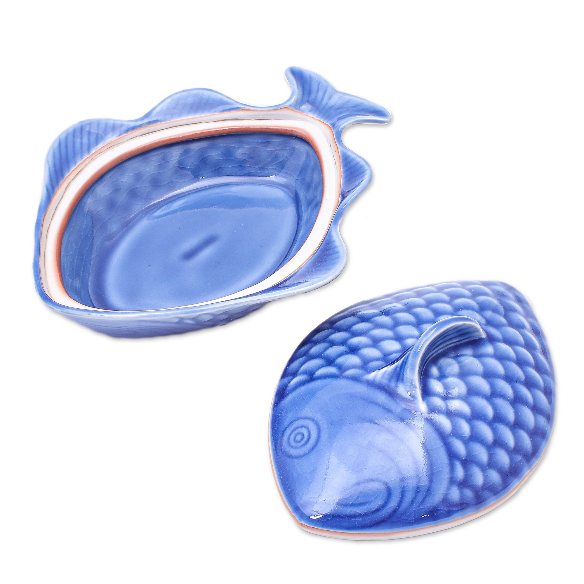 FoodSafe Celadon Ceramic Fish Shaped Bowl with Lid Fish Dish in Blue