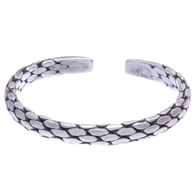 Manschettenarmband aus Sterlingsilber - Handgefertigtes thailändisches Manschettenarmband aus Sterlingsilber