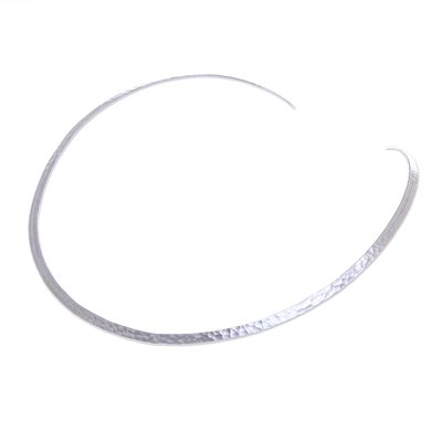 Sterling silver collar necklace, 'Adventure Time' - Hand Crafted Hammered Sterling Silver Collar from Thailand