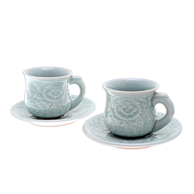 Set aus Tassen und Untertassen aus Celadon-Keramik, (Paar) - Set aus Tassen und Untertassen aus Celadon-Keramik aus Thailand (Paar)