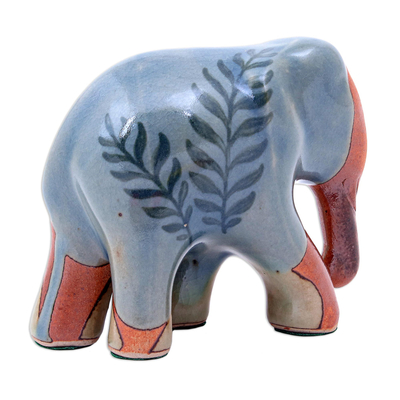 Seladon-Keramikskulptur - Kunsthandwerklich gefertigte Elefantenskulptur aus Seladon-Keramik