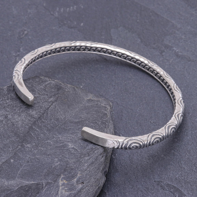 Brazalete de plata esterlina - Brazalete en espiral de plata karen hecho a mano