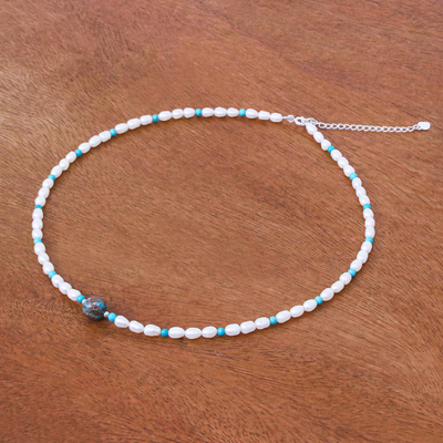 Halskette mit Anhänger aus Jaspis und Zuchtperlen - Handgefertigte Halskette mit Anhänger aus Jaspis und Zuchtperlen