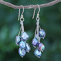 Pendientes colgantes de perlas cultivadas, 'Mystic Pearl in Blue' - Pendientes colgantes de perlas cultivadas de agua dulce hechos a mano