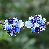 Pendientes de clip con múltiples piedras preciosas, 'Solaris in Blue' - Pendientes de clip en racimo de ágata y lapislázuli
